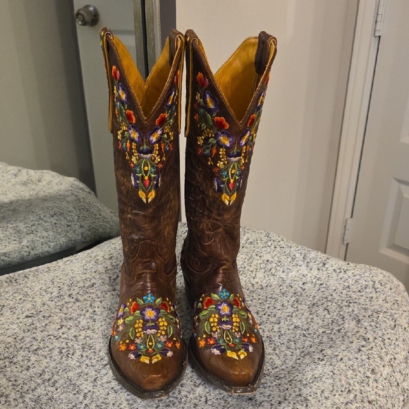 Old Gringo Brown Floral Embroidered Heeled Boots - Picture 5 of 14